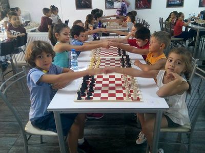 9 Eylül Satranç Kulübü &amp; Efes Art Sanat Merkezi Geleneksel Dostluk Turnuvası Yapıldı