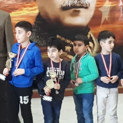 Alişan Alaşahin Kupa Kaldırdı